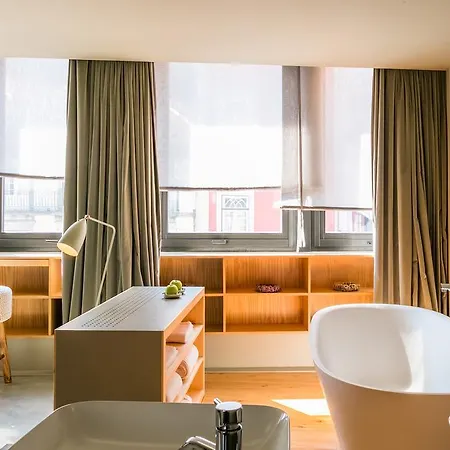 Armazem Luxury Housing بيت ضيافة 2*